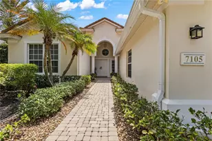 7105 Victoria Cir, Bradenton, FL 34201 - Photo 1