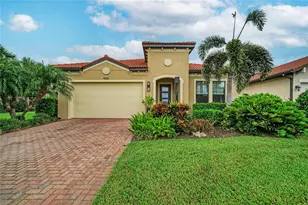 10121 Marbella Dr, Bradenton, FL 34211 - Photo 9