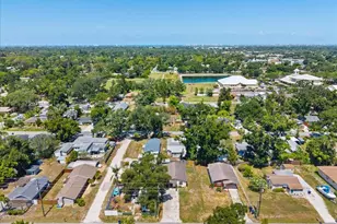 4050 Rockefeller Ave, Sarasota, FL 34231 - Photo 33