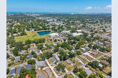 4050 Rockefeller Avenue, Sarasota, FL 34231 - Photo 31