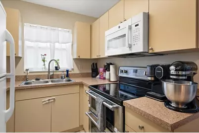 4050 Rockefeller Avenue, Sarasota, FL 34231 - Photo 11