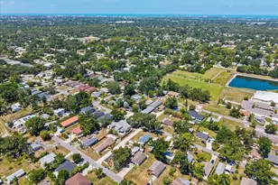 4050 Rockefeller Ave, Sarasota, FL 34231 - Photo 29