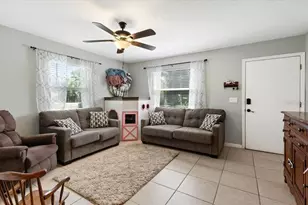 4050 Rockefeller Ave, Sarasota, FL 34231 - Photo 5