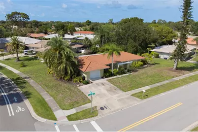 7411 Dickens Drive, Sarasota, FL 34231 - Photo 23