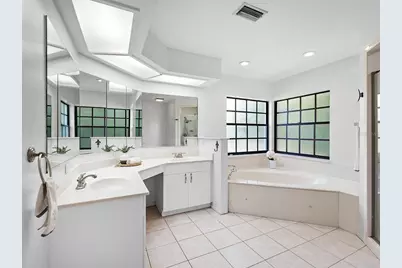 1756 Cottonwood Trail, Sarasota, FL 34232 - Photo 17