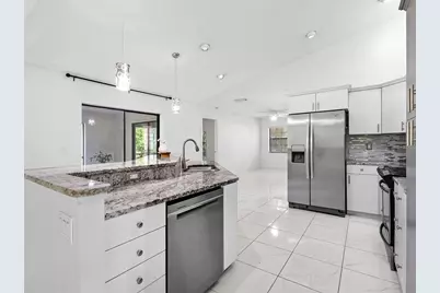 1756 Cottonwood Trail, Sarasota, FL 34232 - Photo 11