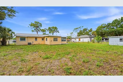 1015 60th Avenue Terrace W, Bradenton, FL 34207 - Photo 19