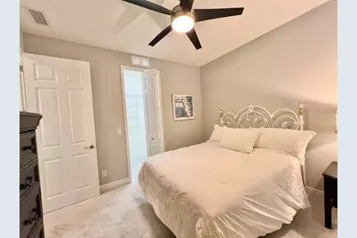 2946 Trustee Avenue, Sarasota, FL 34243 - Photo 15