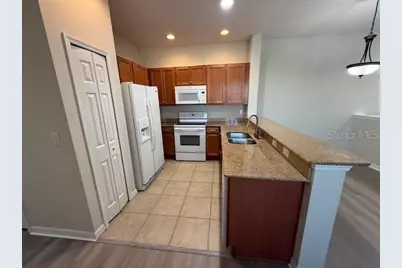 5467 Soapstone Place #203, Sarasota, FL 34233 - Photo 9