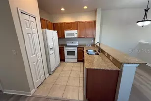 5467 Soapstone Pl, Sarasota, FL 34233 - Photo 9