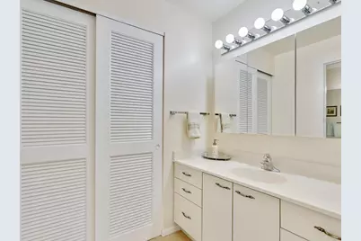 3130 Ringwood Meadow #44, Sarasota, FL 34235 - Photo 21