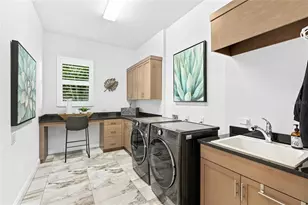 804 Crosswind Ave, Sarasota, FL 34240 - Photo 39