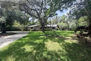 4605 Stone Ridge Trail, Sarasota, FL 34232 - Photo 3