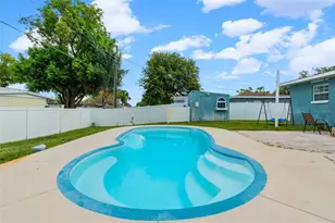 7690 91st St, Seminole, FL 33777 - Photo 33