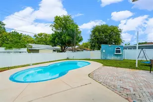 7690 91st St, Seminole, FL 33777 - Photo 35