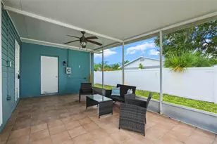 7690 91st St, Seminole, FL 33777 - Photo 27