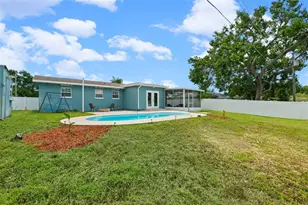 7690 91st St, Seminole, FL 33777 - Photo 29