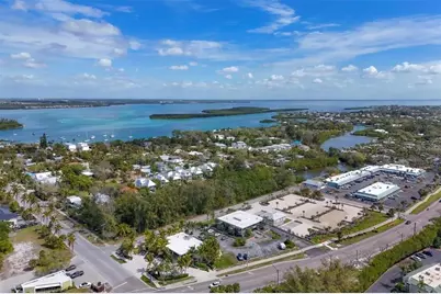363 Firehouse Lane, Longboat Key, FL 34228 - Photo 11