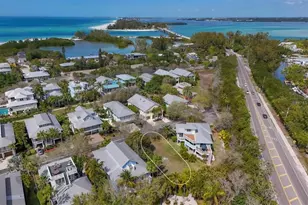 363 Firehouse Ln, Longboat Key, FL 34228 - Photo 1