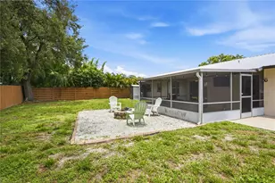3718 Woodmont Dr, Sarasota, FL 34232 - Photo 27