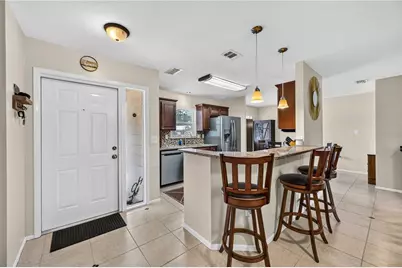 3718 Woodmont Drive, Sarasota, FL 34232 - Photo 9