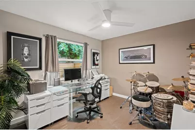 319 Bearded Oaks Circle, Sarasota, FL 34232 - Photo 29