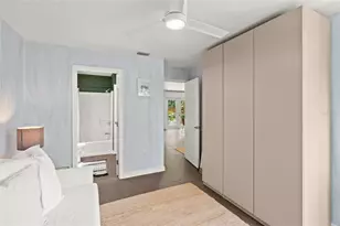 319 Bearded Oaks Cir, Sarasota, FL 34232 - Photo 25