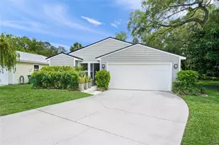 319 Bearded Oaks Cir, Sarasota, FL 34232 - Photo 55
