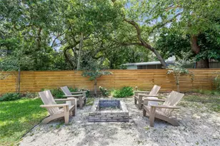 319 Bearded Oaks Cir, Sarasota, FL 34232 - Photo 41