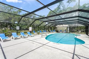 319 Bearded Oaks Cir, Sarasota, FL 34232 - Photo 5