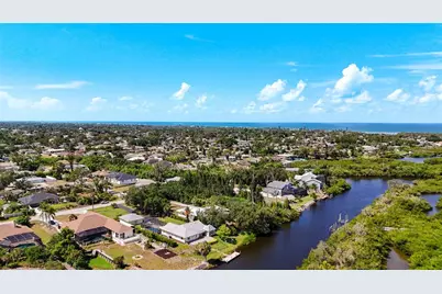 Lemon Bay Drive, Venice, FL 34293 - Photo 17