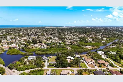 Lemon Bay Drive, Venice, FL 34293 - Photo 11