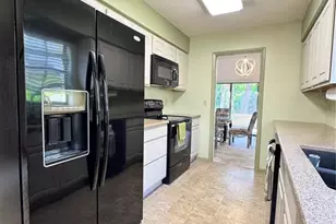 6206 Courtside Dr, Bradenton, FL 34210 - Photo 13