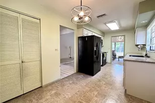 6206 Courtside Dr, Bradenton, FL 34210 - Photo 15
