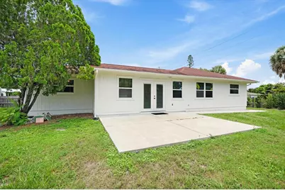4378 Meadowland Circle, Sarasota, FL 34233 - Photo 35