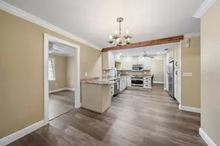 4378 Meadowland Cir, Sarasota, FL 34233 - Photo 13