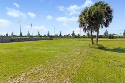 2612 61st Street E, Palmetto, FL 34221 - Photo 5