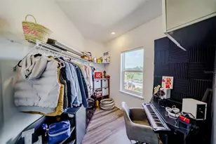 9121 Radiant Cir, Sarasota, FL 34241 - Photo 49