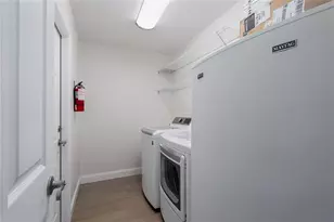 9206 31st St Ct E, Parrish, FL 34219 - Photo 13