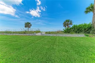 1100 Tarpon Center Dr, Venice, FL 34285 - Photo 41