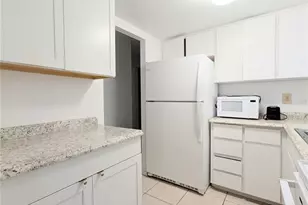 5872 Easy St, Bradenton, FL 34207 - Photo 5