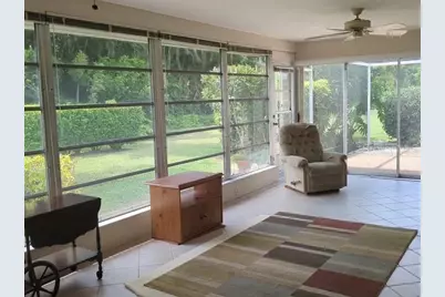 7102 W Country Club Drive N, Sarasota, FL 34243 - Photo 11