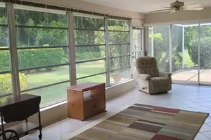 7102 W Country Club Dr N, Sarasota, FL 34243 - Photo 11