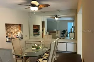 7102 W Country Club Dr N, Sarasota, FL 34243 - Photo 5