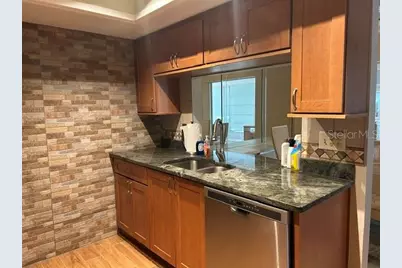 7102 W Country Club Drive N, Sarasota, FL 34243 - Photo 3