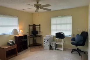 7102 W Country Club Dr N, Sarasota, FL 34243 - Photo 15