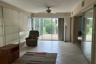 7102 W Country Club Dr N, Sarasota, FL 34243 - Photo 13