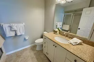 5753 Avista Dr, Sarasota, FL 34243 - Photo 31