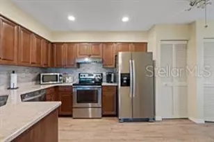 5753 Avista Dr, Sarasota, FL 34243 - Photo 21