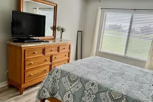 5753 Avista Dr, Sarasota, FL 34243 - Photo 27
